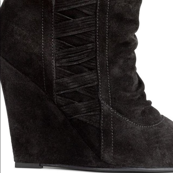 Suede boots - Picture 2 of 3